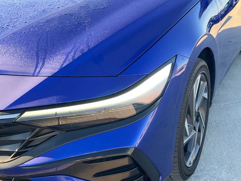 Certified 2025 Hyundai Elantra SEL image 4