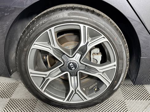 Used 2020 Kia Stinger GT-Line RWD image 32