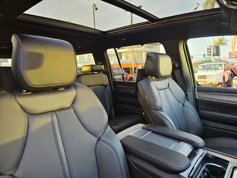 New 2026 Jeep Grand Wagoneer L Limited AWD/4WD image 31