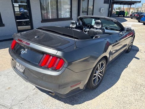 Used 2017 Ford Mustang Premium RWD image 20