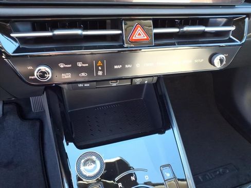 New 2025 Kia Niro Wind image 23