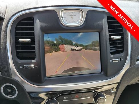 Used 2016 Chrysler 300 Limited AWD/4WD image 10