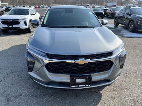 New 2026 Chevrolet Trax LT w/ LT Convenience Package image 9