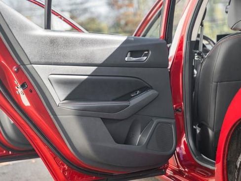 Used 2023 Nissan Altima 2.5 SR w/ SR Premium Package image 31