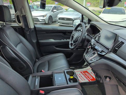 Used 2025 Honda Odyssey Touring image 7