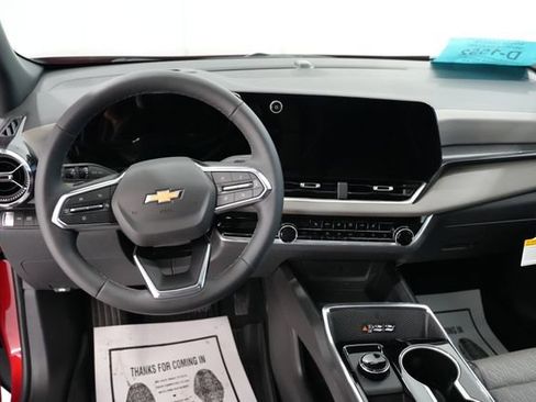 New 2026 Chevrolet Equinox LT image 16