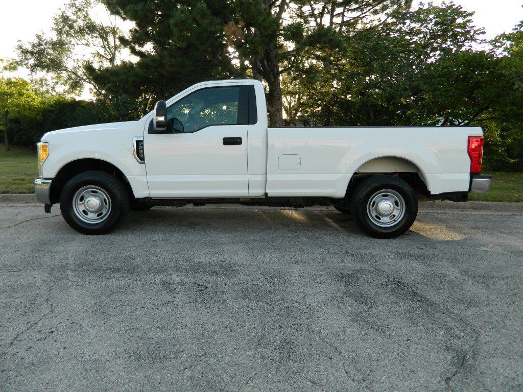 Used 2017 Ford F250 XL w/ Power Equipment Group RWD image 4