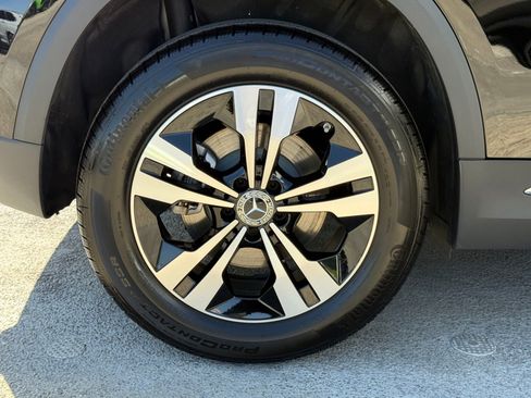 Used 2025 Mercedes-Benz GLA 250 image 17