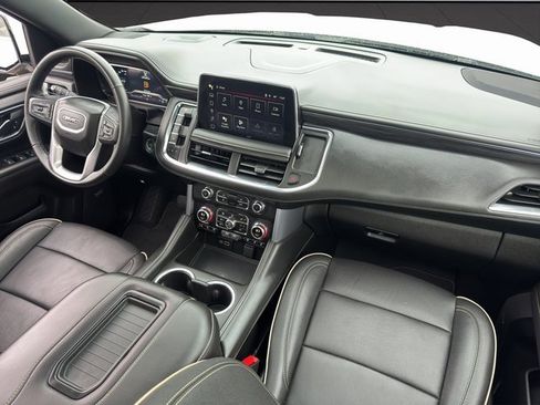 Used 2024 GMC Yukon XL SLT w/ SLT Luxury Package image 21