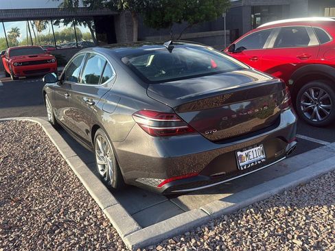 Used 2022 Genesis G70 2.0T RWD image 4