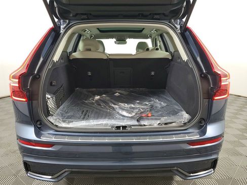 Certified 2026 Volvo XC60 B5 Ultra w/ Protection Package Premier AWD/4WD image 9