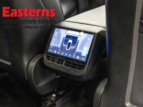 Used 2021 Tesla Model Y Performance AWD/4WD image 18