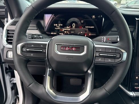 New 2026 GMC Acadia Elevation image 16