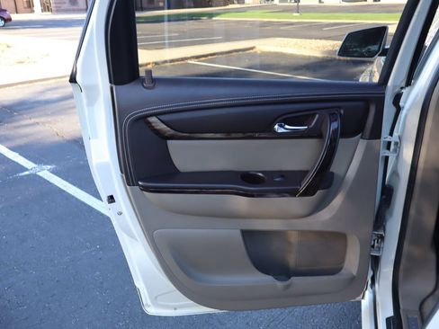 Used 2013 GMC Acadia Denali AWD/4WD image 24