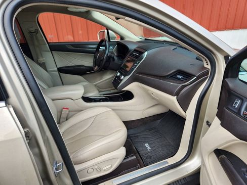 Used 2017 Lincoln MKC Reserve w/ Lincoln MKC Climate Package AWD/4WD image 23