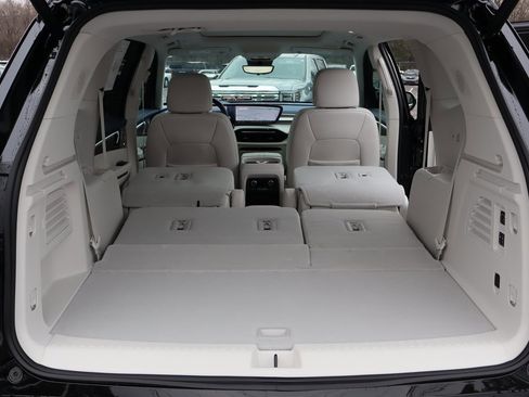 New 2026 Buick Enclave Avenir w/ Super Cruise Package image 23