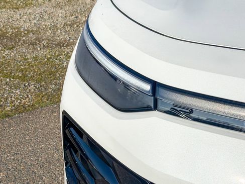 New 2026 Volkswagen Tiguan SE R-Line image 5