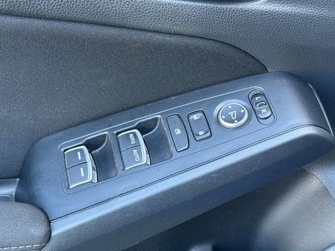 Used 2023 Honda Civic Sport image 13