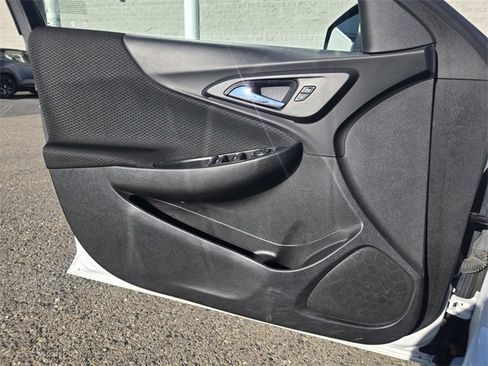 Used 2023 Chevrolet Malibu LT image 23