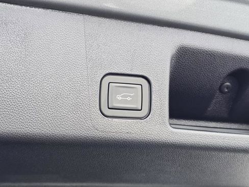 New 2026 Chevrolet Equinox EV LT image 8