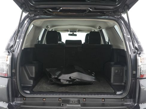 Used 2018 Toyota 4Runner SR5 image 15