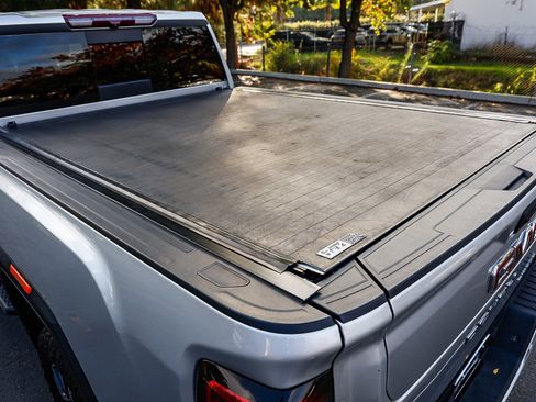 Used 2022 GMC Sierra 2500 Denali image 32