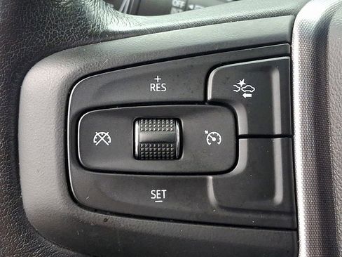 Used 2023 GMC Yukon XL SLT image 20