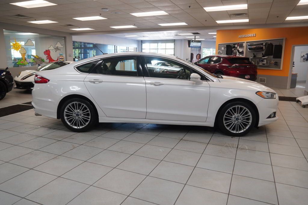 Used 2014 Ford Fusion SE w/ Equipment Group 202A FWD image 7
