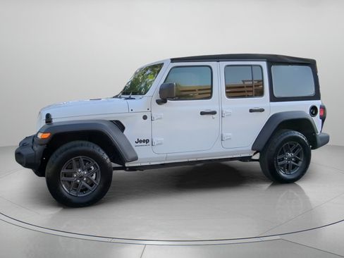 Used 2024 Jeep Wrangler Unlimited Sport AWD/4WD image 15