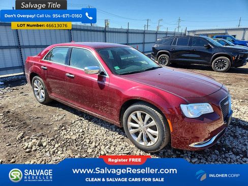 Used 2019 Chrysler 300 Limited AWD/4WD image 5