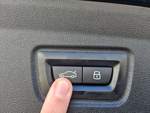 Used 2024 BMW i4 eDrive40 w/ M Sport Package image 85