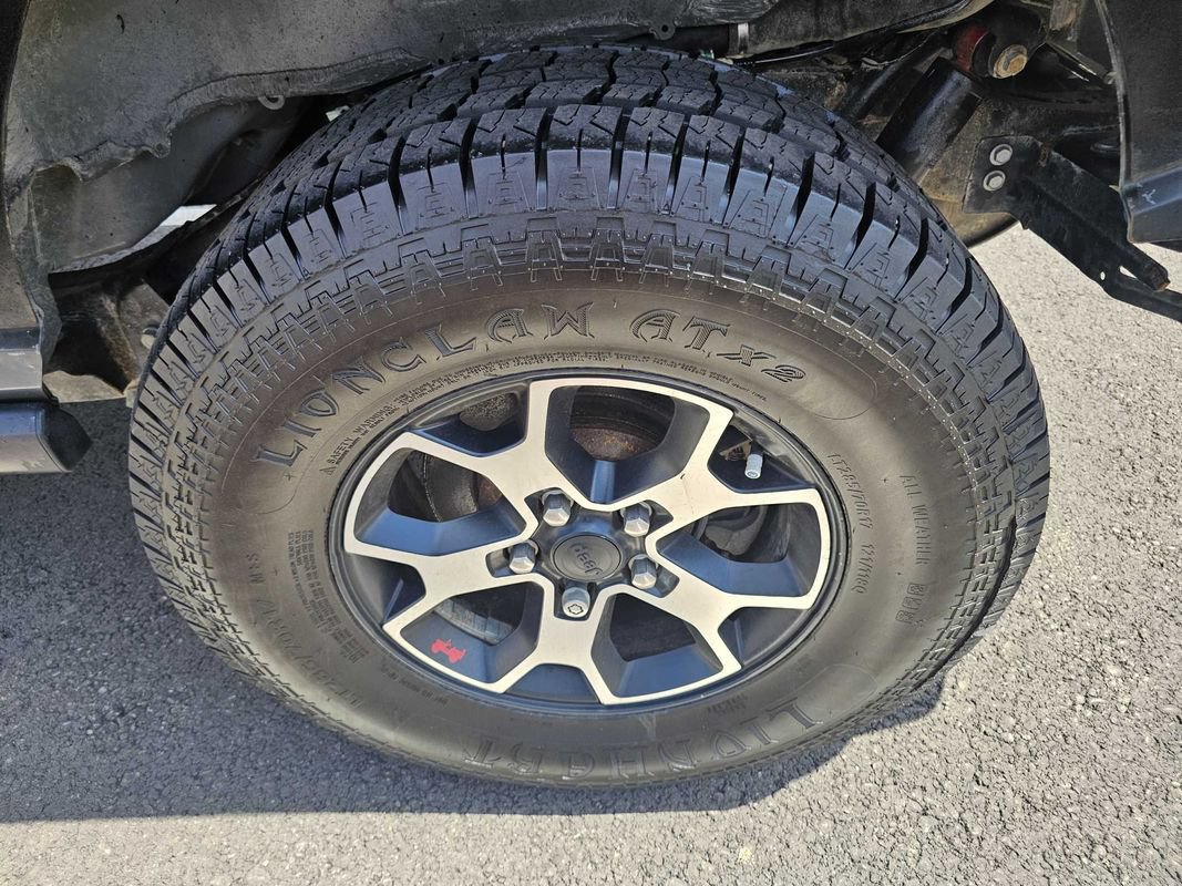Used 2021 Jeep Wrangler Unlimited Rubicon w/ Uconnect 4C Nav & Sound Group AWD/4WD image 21