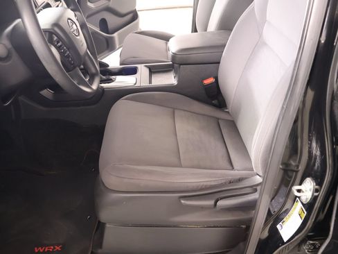 Used 2022 Nissan Frontier S w/ Technology Package AWD/4WD image 11