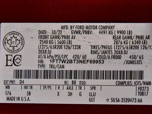 Used 2022 Ford F250 Lariat w/ Black Appearance Package image 16