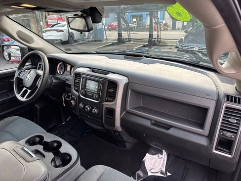 Used 2016 RAM 1500 Express image 24