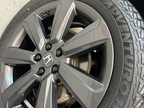 Certified 2023 Honda Pilot Sport image 23
