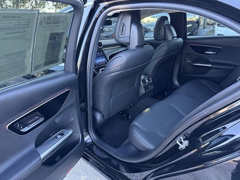 Used 2023 Mercedes-Benz C 300 Sedan image 27