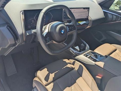 Used 2025 BMW X3 xDrive30 w/ Convenience Package AWD/4WD image 3