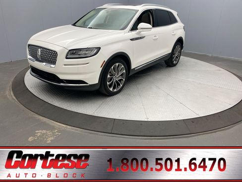 Used 2023 Lincoln Nautilus Reserve AWD/4WD image 1