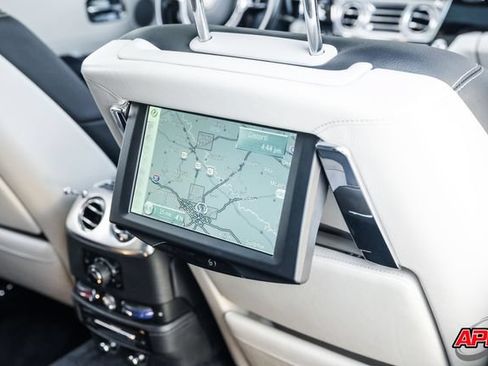 Used 2014 Rolls-Royce Ghost RWD image 13