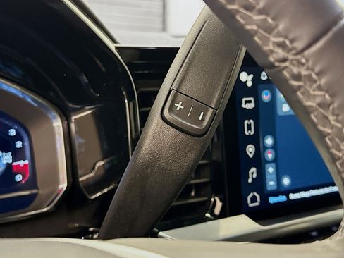 Used 2024 GMC Sierra 1500 Elevation image 25