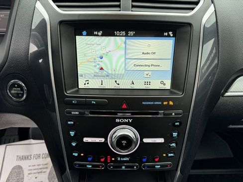 Used 2018 Ford Explorer Sport w/ Equipment Group 401A image 17