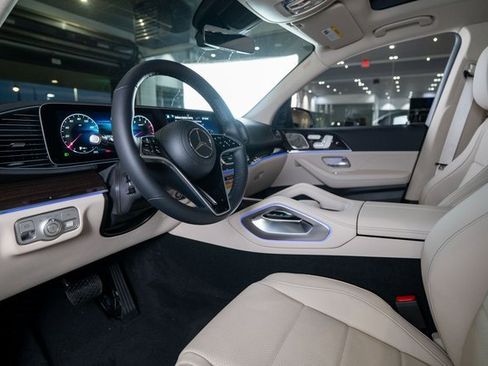 New 2026 Mercedes-Benz GLE 450 4MATIC image 11