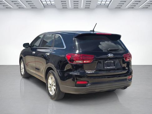 Used 2019 Kia Sorento L FWD image 5
