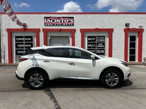 Used 2018 Nissan Murano S FWD image 1