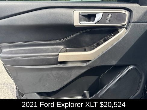 Used 2021 Ford Explorer XLT w/ Equipment Group 202A RWD image 11