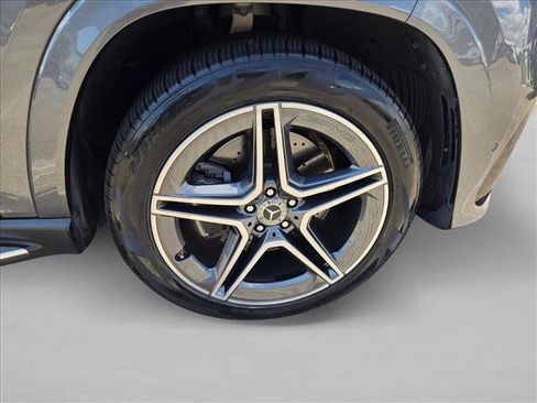 Certified 2026 Mercedes-Benz GLS 450 4MATIC image 21