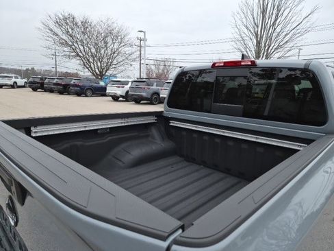 New 2026 Nissan Frontier SV image 10