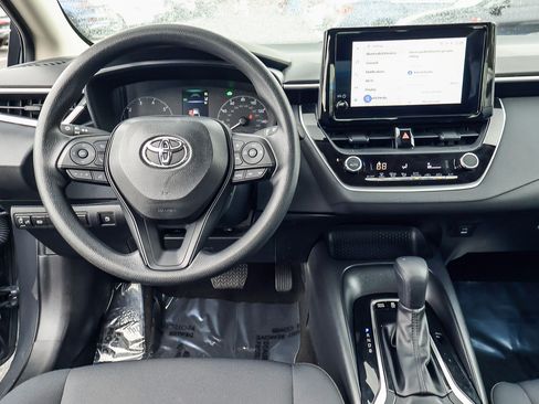 Used 2024 Toyota Corolla LE w/ LE Convenience Package FWD image 3