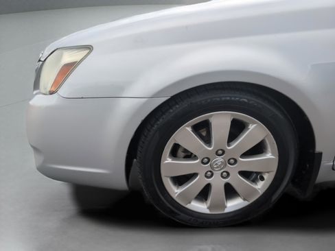 Used 2006 Toyota Avalon XL image 30